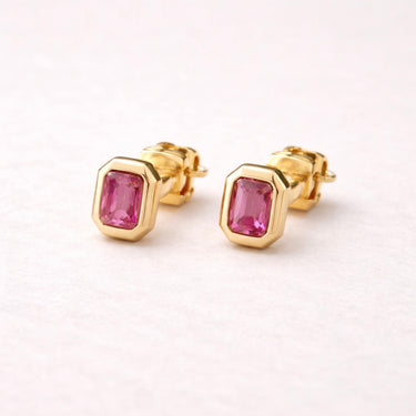 Pinda Stud Earrings pink zirconia pear cut gold stud earrings.