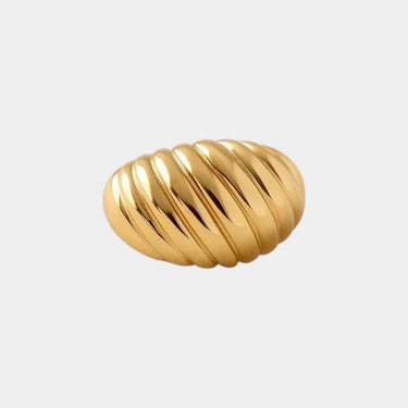 Calen Ring — gold ribbed ring with mirror-polished finish on silver statement jewelry by Matte.