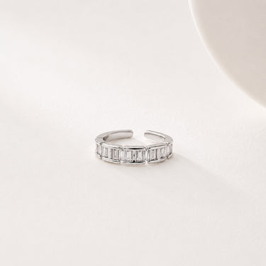 Aine Ring