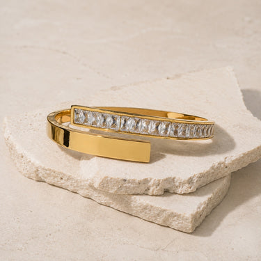 Delfi Bangle Bracelet