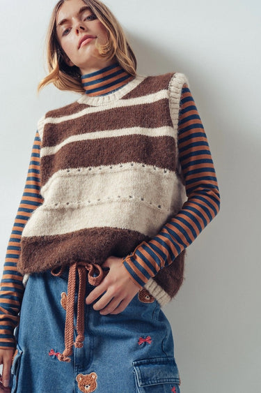 Lyre sweater vest