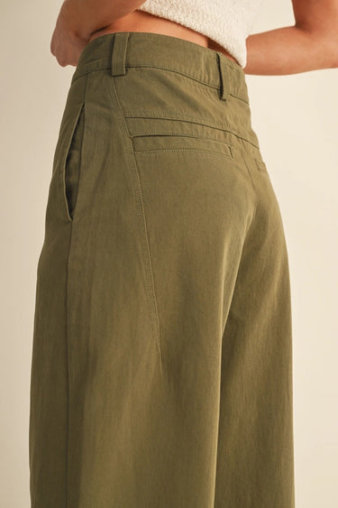 Altea Pant – close-up back view highlighting clean waistband and soft fabric.