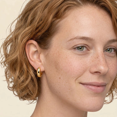 Azzura Stud Earrings