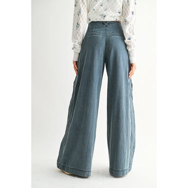 Octavia Jeans – back view featuring high-rise waist and clean finish.